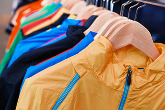 Voice-directed Sorting for China’ s Casual Apparel Retailer